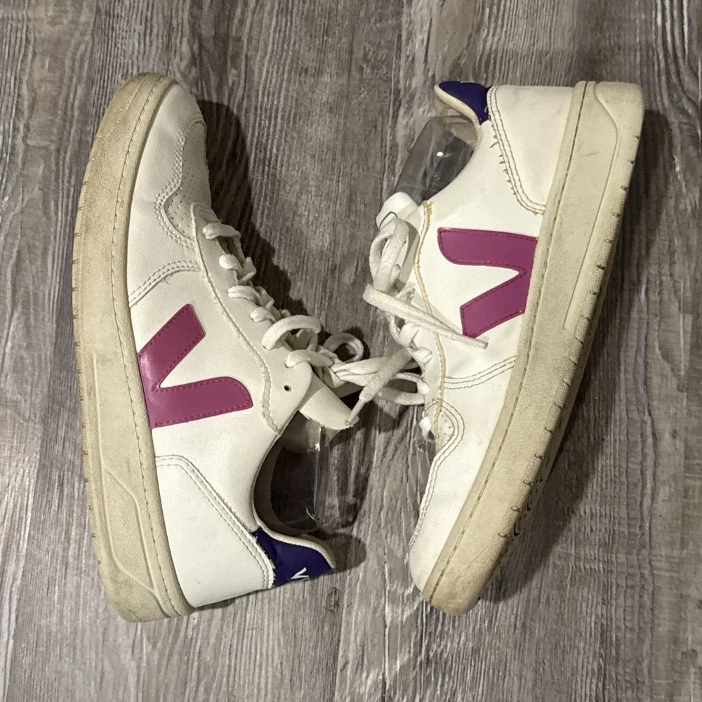 Veja V-10 White Pink Purple Leather Sneakers Women's Size 10 EUR 41 Casual
